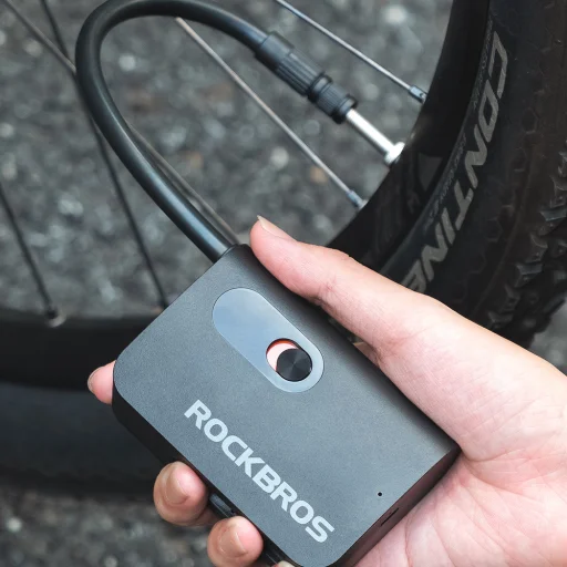 Rockbros L1 Mini bezdrôtová pumpa 70 psi kompresor 200 mm dĺžka hadice Schrader - čierna - 4