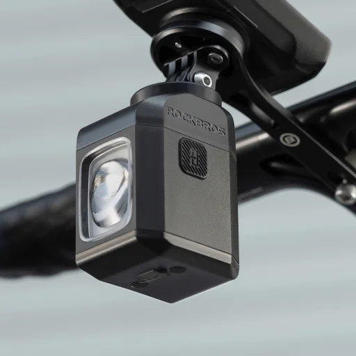 Rockbros M8 1600lm predné svetlo na bicykel s diaľkovým ovládaním 10m nabíjateľné 4000 mAh - čierne - 2