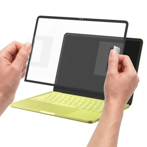 MacBook Neo 13 (2026) Spigen Glas.tR Slim FC čierne ochranné sklo - 4