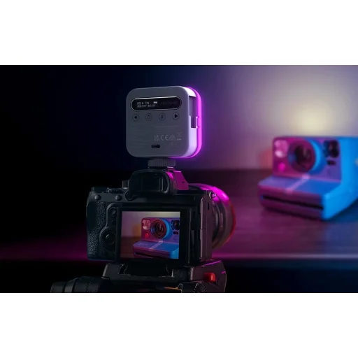 NEEWER BL60C Magnetické RGB video svetlo - 6