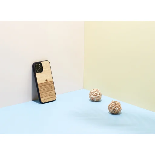MAN&WOOD terra black kryt pre iPhone 12 / 12 Pro - 3