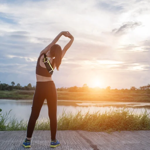 Ultimate futó övtáska fényvisszaverő csíkkal fülhallgató kivezetéssel 4 zsebbel lila - 11