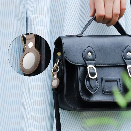 PU bőr Apple AirTag tok kulcstartóra barna - 6