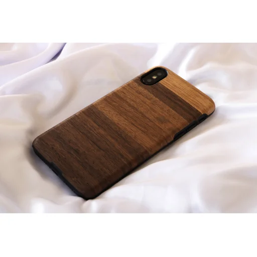 MAN&WOOD iPhone X/XS čierne puzdro s dreveným vzorom - 2