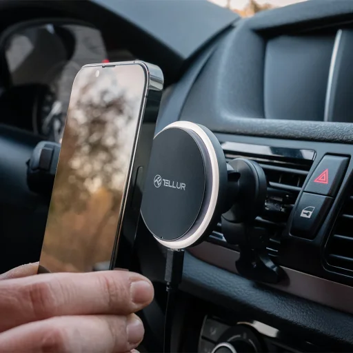 Tellur MagSafe kompatibilný bezdrôtový držiak na telefón s nabíjačkou do auta 15 W čierny - 8