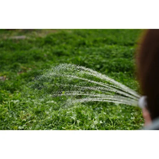 Flextail Prenosná Tiny Shower s čerpadlom (biela) - 8