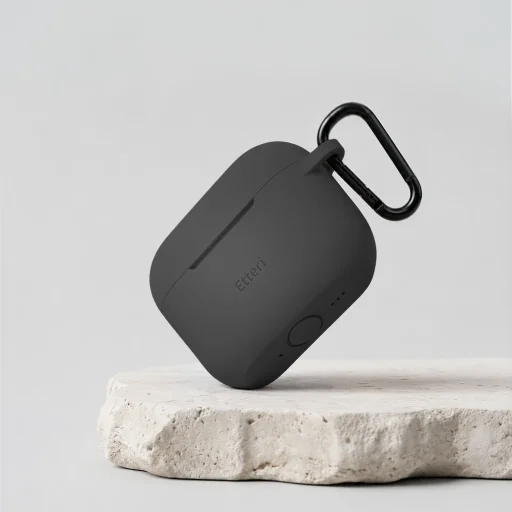 Čierne silikónové puzdro Etteri pre AirPods Pro 3 - 4