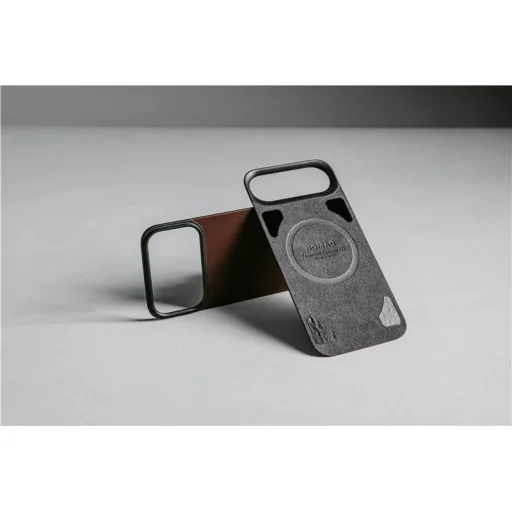Nomad Magnetic Leather Back čierny (Horween) MagSafe – iPhone 17 Pro Max - 2