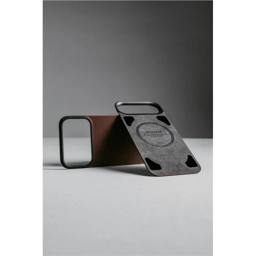 Nomad Magnetic Leather Back fekete (Horween) Magsafe iPhone 17 Pro - 22