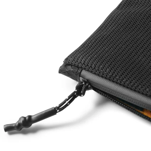 Spigen LF300 RFID peňaženka na karty, čierna - 3