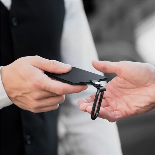  Tesla Spigen Air Fit kártyatartó tok, 2 db-os csomag - 7