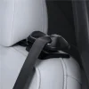Spigen držiak zadného bezpečnostného pásu Tesla čierny – Tesla Model Y thumbnail