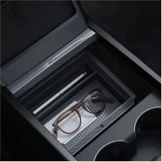 Spigen posuvný organizér do stredovej konzoly spodný čierny – Tesla Model 3 2024