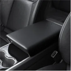 Spigen Tesla podložka pod lakťovú opierku čierna – Tesla Model Y/3