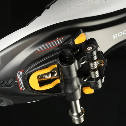 Rockbros RD9 SPD karbónovo-titánové cestné pedále so zarážkami, čierne - 8