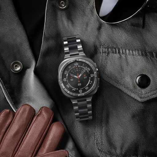 Spigen Bezel Tune Pro (Pilot) ochranné puzdro s kovovým rámčekom pre Samsung Galaxy Watch Ultra 2 47 mm, strieborné - 10