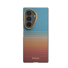 Samsung Galaxy Z Fold8 Ultra Pitaka Edge Case Moment zadný kryt Aaron Button vo farbe západ slnka