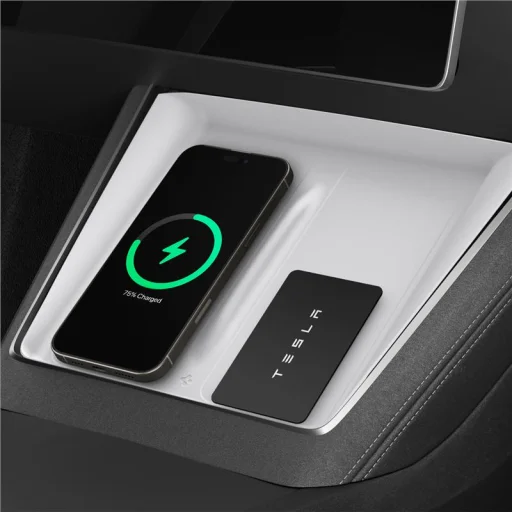 Spigen ochranný kryt na bezdrôtovú nabíjaciu podložku Tesla, biely – Tesla Model Y 2025 - 12