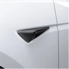 Spigen ochranný kryt bočnej kamery Tesla s karbónovým efektom – Tesla Model 3 Highland (2024/2025)