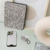 Burga puzdro na AirPods, mandľové latte – AirPods Pro 3 thumbnail