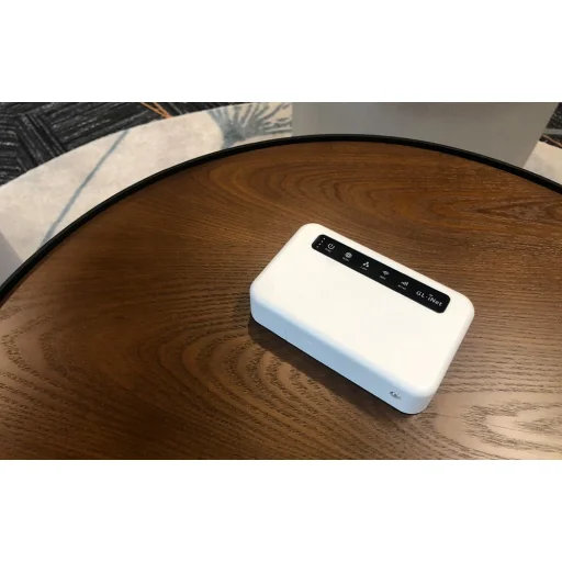 GL.iNet Puli GL-XE300-BAT 4G LTE prenosný router - 6