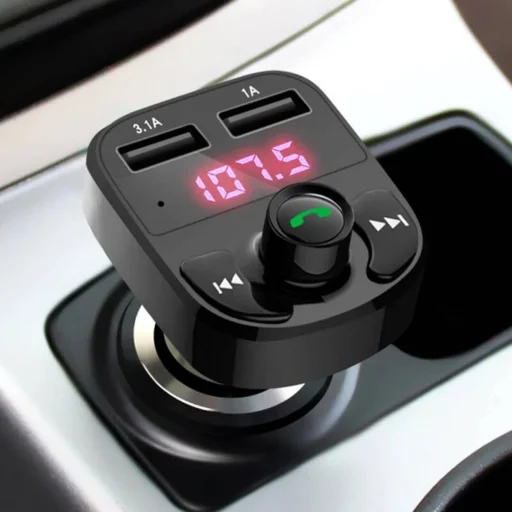 Bluetooth 4.0 2xUSB FM Transmitter 3.1A Töltéssel, TF / microSD kártyaolvasóval X3 fekete - 3