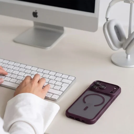 Apple iPhone 17 Pro / 18 Pro matt sötétcseresznye Tech-Protect MagPeak MagSafe CC tok - 6