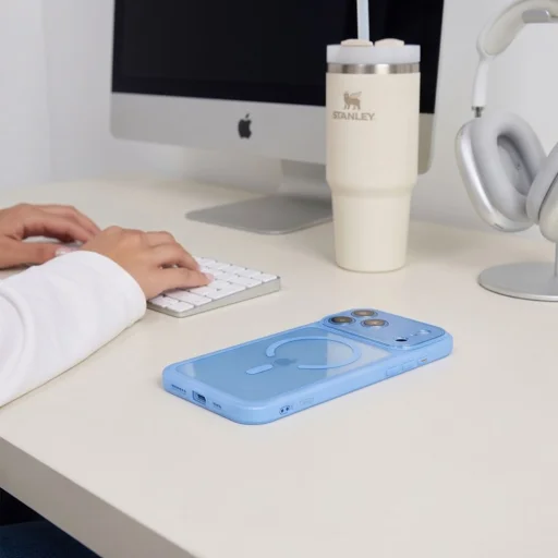 Apple iPhone 17 Pro Max / 18 Pro Max áttetsző világoskék Tech-Protect MagPeak MagSafe CC tok - 5