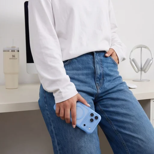 Apple iPhone 17 Pro Max / 18 Pro Max áttetsző világoskék Tech-Protect MagPeak MagSafe CC tok - 7