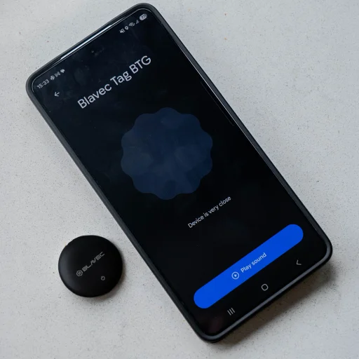 Blavec Tracker BTG-01 Bluetooth lokátor pre zariadenia Apple a Android, čierny (BTBTG01-B) - 9