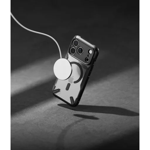 Apple iPhone 17 Pro / 18 Pro fekete Ringke Fusion X Magnetic MagSafe tok - 10