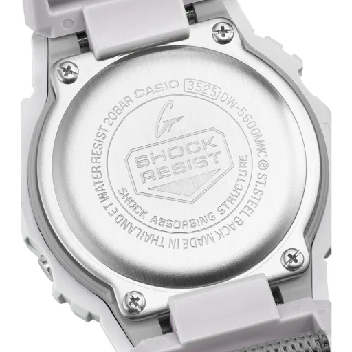 Casio G-Shock DW-5600MNC-7A8ER férfi digitális karóra 43 mm fehér tokkal és szürke szövetszíjjal - 6