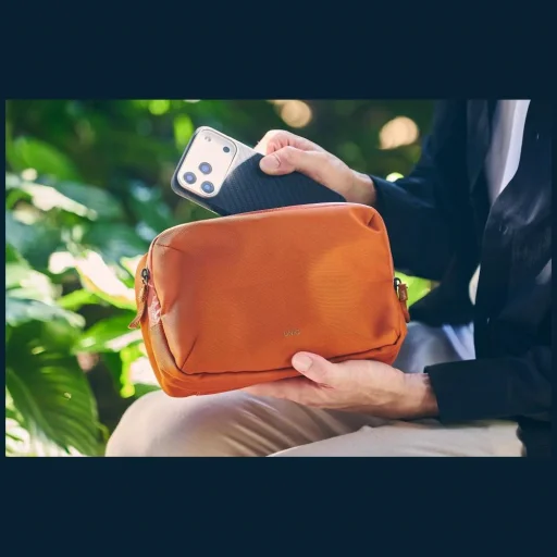 UNIQ Denver Tech Kit Pouch 2.5L narancssárga elektronikai rendszerezőtáska - 5