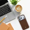 Kožené puzdro MagSafe Mercedes-Benz pre iPhone s čiastočným krytím a vzorom s imitáciou dreva, ťavia hnedá thumbnail