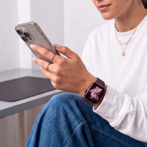 Apple Watch 8 / 9 / 10 / 11 / 12 / SE (40 / 41 / 42 mm) Tech-Protect Silicone remienok, tmavobordový - 4