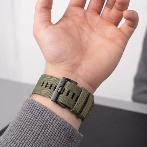  Garmin Fenix 5X / 5X Plus / 6X / 6X Pro / 7X / 8 / 8 Pro / 9 / 9 Pro (47 mm) modellekhez való, katonai zöld Tech-Protect Nylon Classic nejlon óraszíj - 5