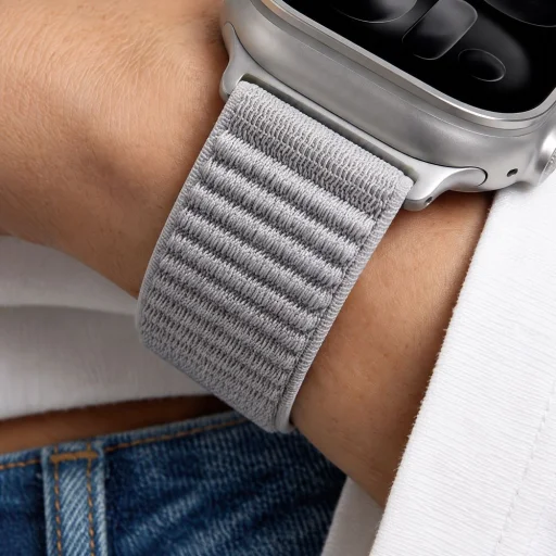  Apple Watch 8/9/10/11/SE/Ultra 44/45/46/49 mm Tech-Protect NylonLoop tépőzáras óraszíj, világosszürke - 7