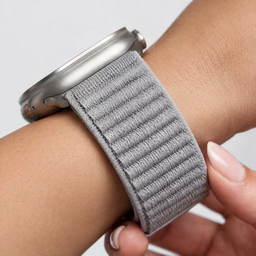  Apple Watch 8/9/10/11/SE/Ultra 44/45/46/49 mm Tech-Protect NylonLoop tépőzáras óraszíj, világosszürke - 8