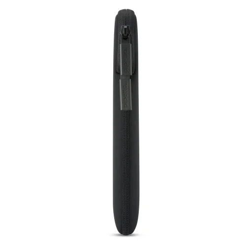  MacBook Neo 13 (A18 Pro) fekete Pipetto Classic Fit tok - 13
