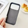 iPhone 18 Pro / iPhone 17 Pro fehér mágneses folyékony szilikon tok thumbnail