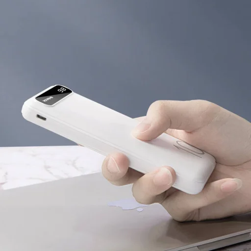 Kivee 10000mAh powerbank USB + Micro USB + USB-C fehér (KV-PT18P) - 4