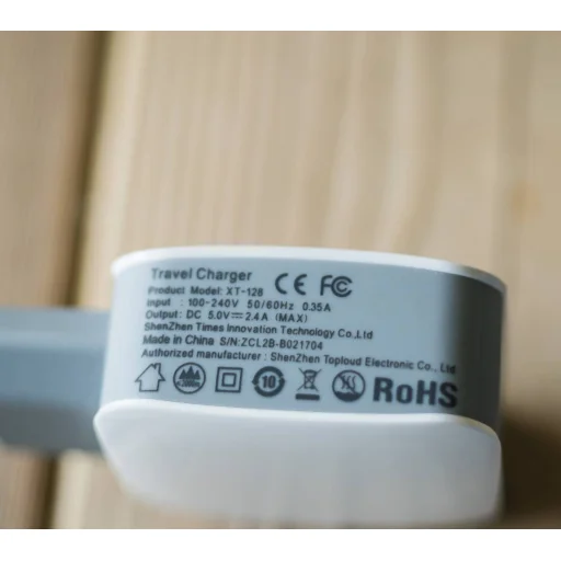 BASEUS Letour hálózati , fali töltő adapter 2 USB aljzattal fehér színben - 3