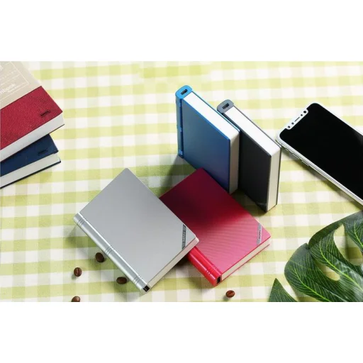 Remax Jumbook powerbank 10000 mAh 1 USB 2.4A aljzattal ezüst színben - 6