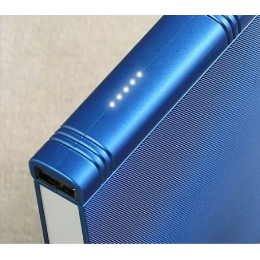 Remax Jumbook powerbank 10000 mAh 1 USB 2.4A aljzattal ezüst színben - 4