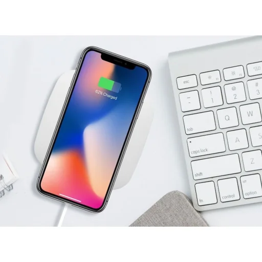 Spigen F301W vezeték nélküli gyorstöltő állvány fehér színben - 5