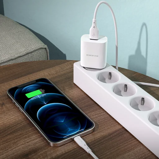 Borofone BN1 Hálózati töltő adapter USB 2.1A + Lightning kábel fehér - 5