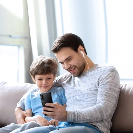 Joyroom fejhallgató elosztó audiokábel AUX 3.5mm-es mini jack - 2x 3.5mm-es mini jack 0.2m fekete (SY-A04) - 5