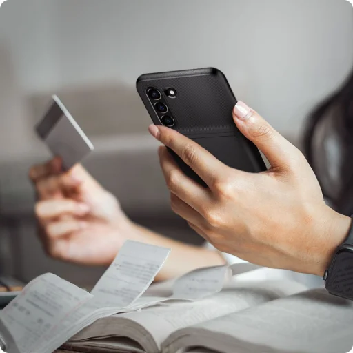 Samsung Galaxy S21 FE Spigen Slim Armor CS tok fekete (ACS03054) - 18