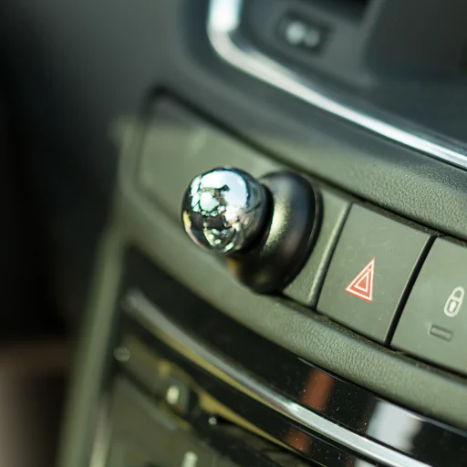 Multifunkciós műszerfalra rögzíthető mágneses telefontartó ezüst-fehér színben - 5