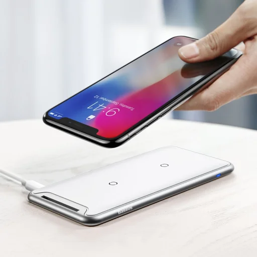 Baseus Three-coil vezeték nélküli Qi gyorstöltő fehér - 1